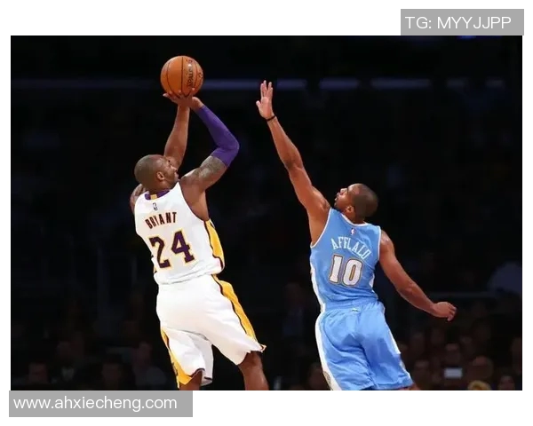 科比飞跃巅峰瞬间：从终结者到传奇的辉煌时刻回顾